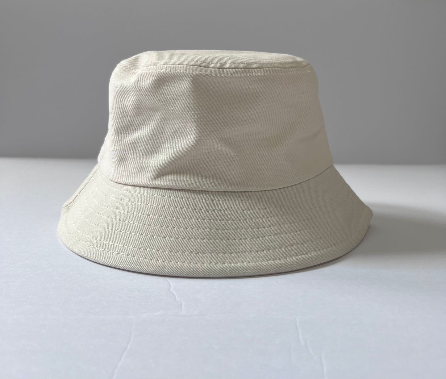 YACHT CLUB ESSENTIALS: Bucket Hat